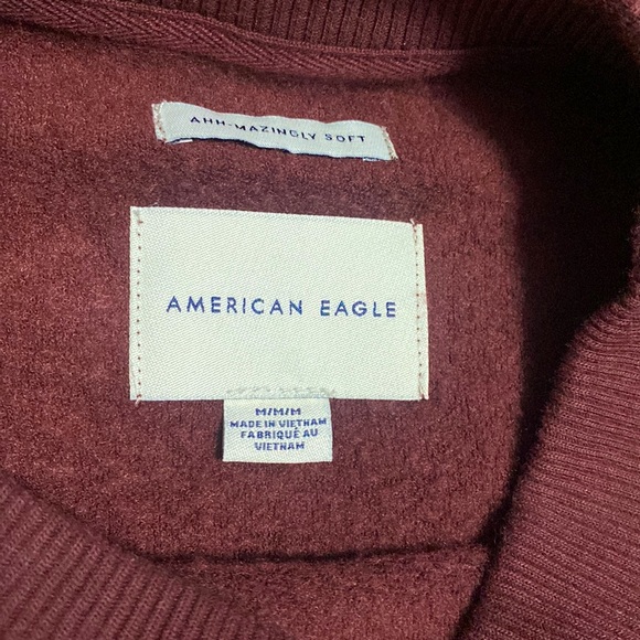 American Eagle Cropped Crew Neck- Size M - Picture 4 of 4